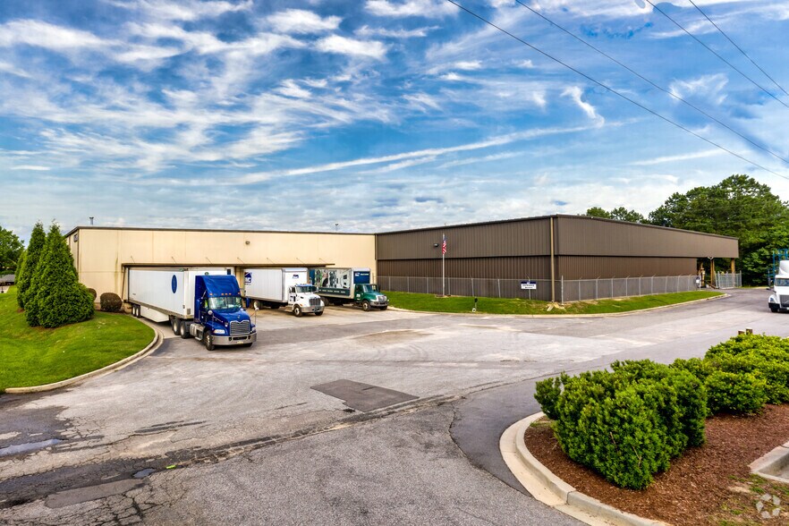 130 Pinnacle Point Ct, Columbia, SC for sale - Primary Photo - Image 1 of 1