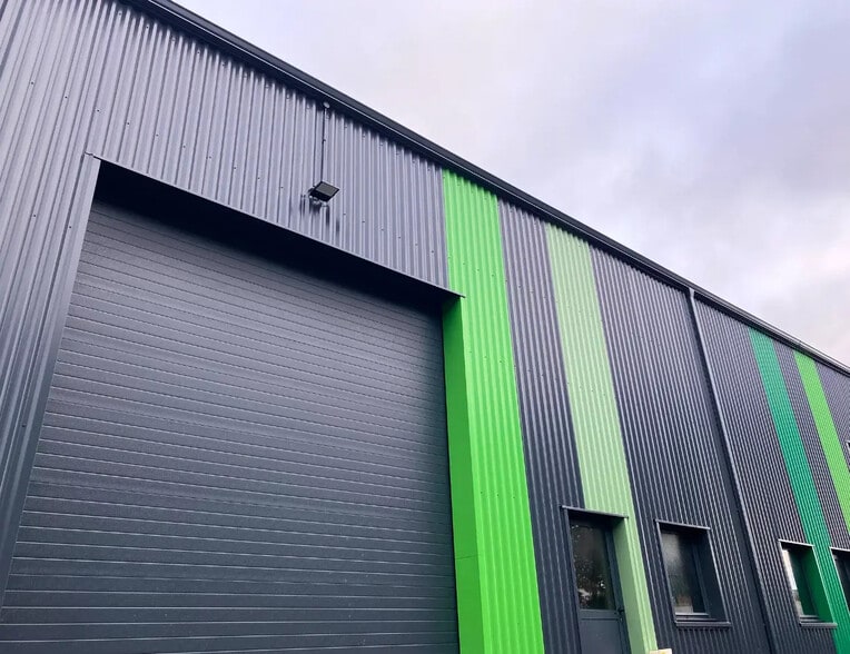 Route Du Petit Guelen, Quimper for lease - Building Photo - Image 2 of 5