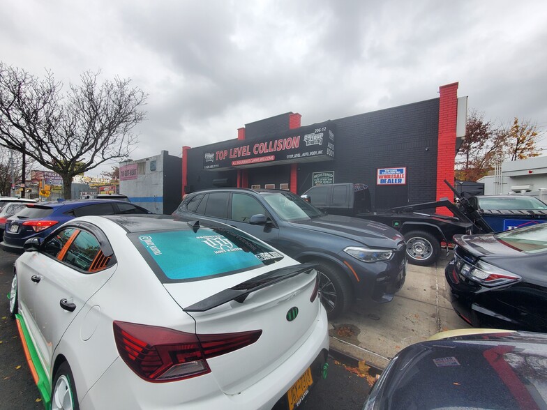 20612 Jamaica Ave, Queens Village, NY for sale - Building Photo - Image 2 of 11