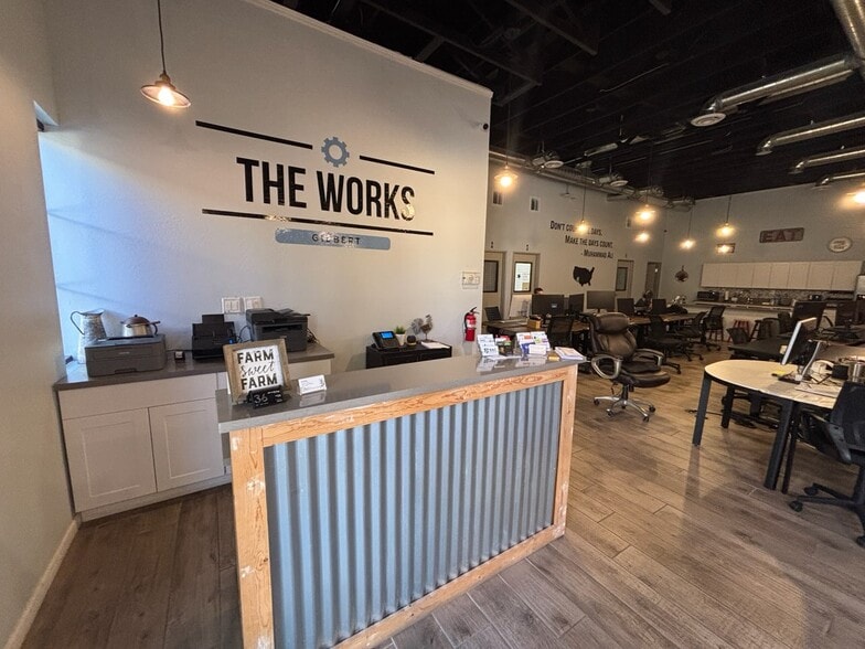 Higley Park Condominiums for Sale portfolio of 4 properties for sale on LoopNet.com - Building Photo - Image 2 of 9