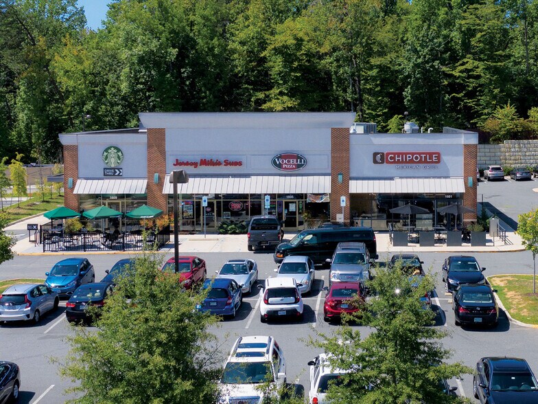 1605 Jefferson Davis Hwy, Fredericksburg, VA for sale - Building Photo - Image 1 of 1