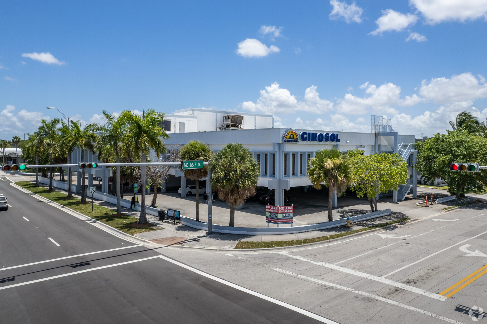 16666 NE 19th Ave, North Miami Beach, FL for lease Primary Photo- Image 1 of 8