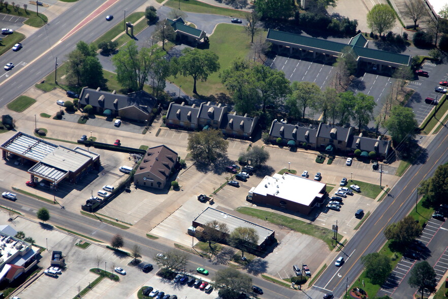 6011 S Broadway Ave, Tyler, TX for lease - Aerial - Image 3 of 6