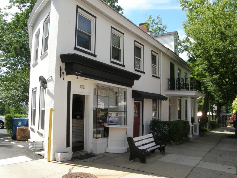 122 N Main St, Doylestown, PA for sale - Primary Photo - Image 1 of 1
