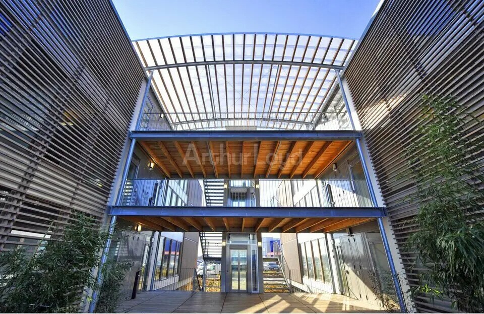 Office in Maxéville for lease Lobby- Image 1 of 9