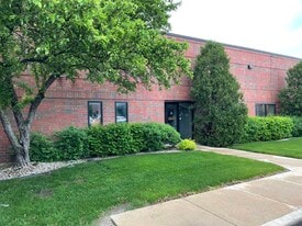 1016 Airpark Dr, Sugar Grove IL - Warehouse