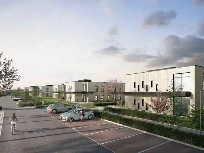 Office in Sainte-Savine for lease - Building Photo - Image 2 of 6