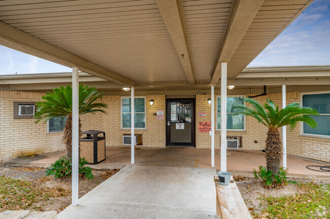 More details for 3031 McArdle Rd, Corpus Christi, TX - Multifamily for Sale