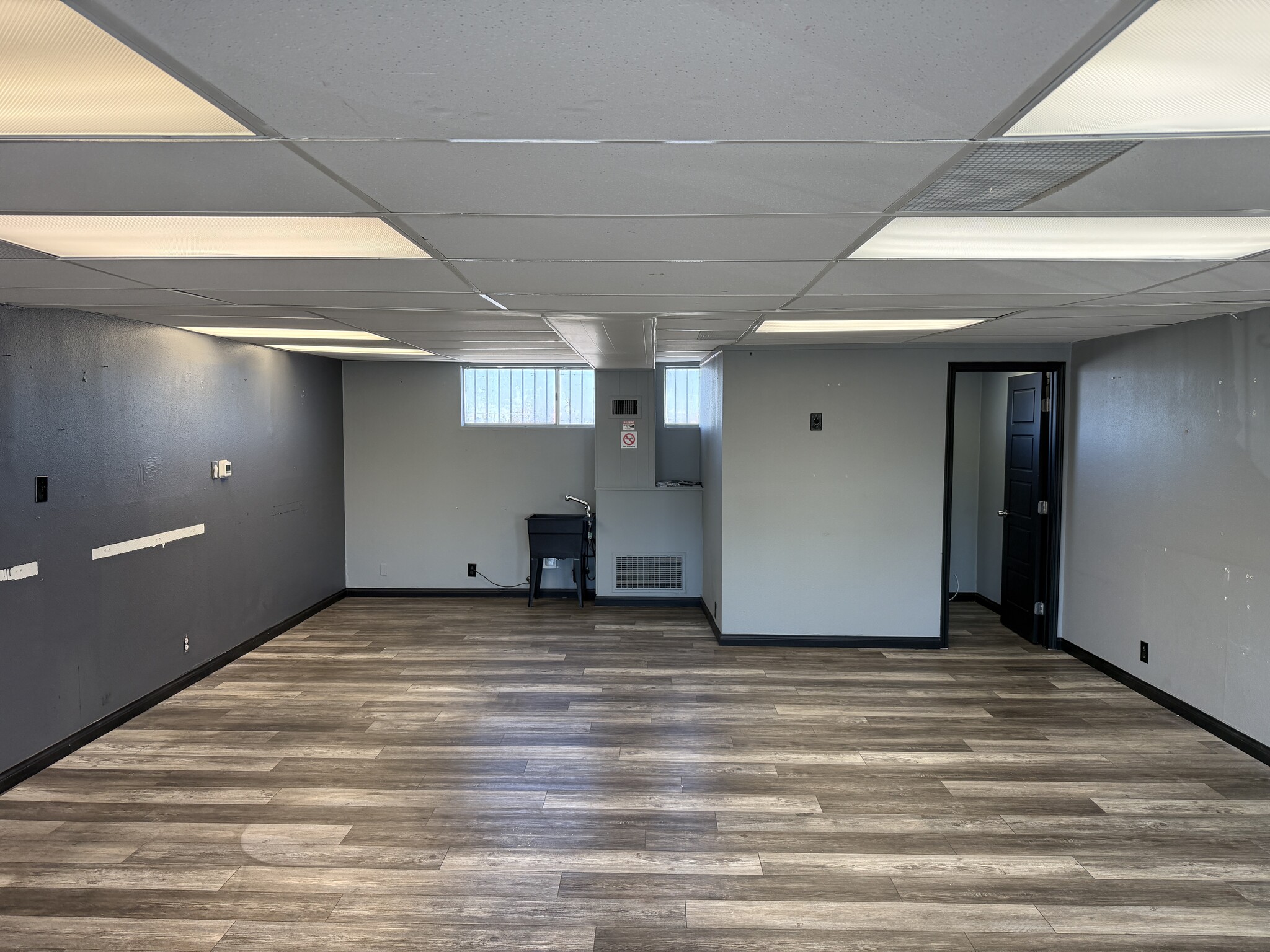 626-650 Tustin St, Orange, CA for lease Interior Photo- Image 1 of 2
