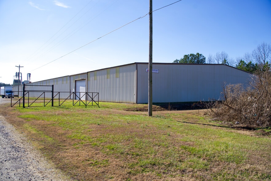 28260 McKee Rd, Toney, AL for sale - Primary Photo - Image 1 of 13