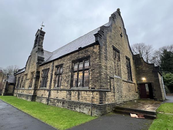 Stainland Rd, Halifax for sale - Building Photo - Image 1 of 8