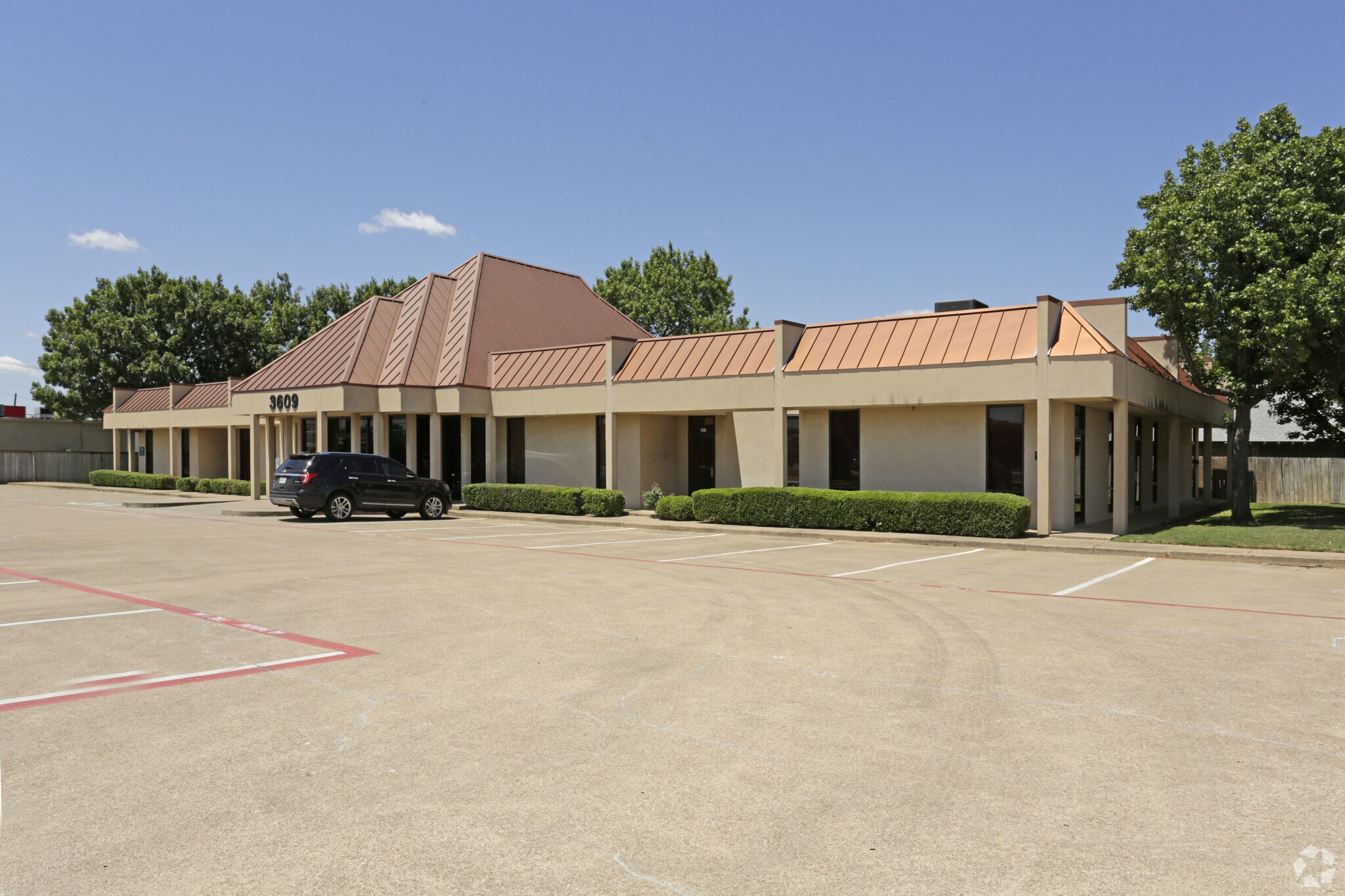 3609 Smith Barry Rd, Pantego, TX for sale Primary Photo- Image 1 of 1