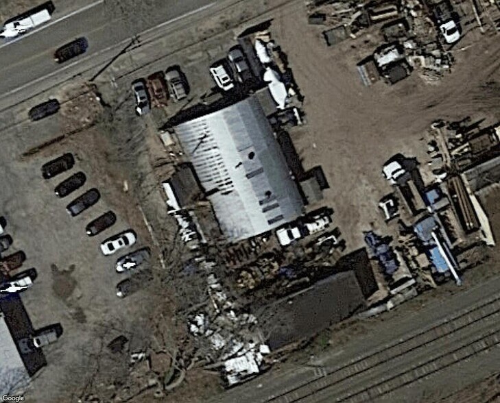 305 Orinoco Dr, West Bay Shore, NY 11706