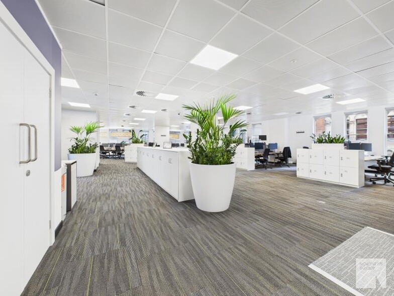 76 King St, Manchester for lease - Building Photo - Image 3 of 9