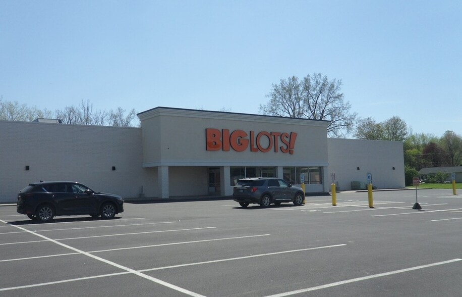 2221 Main St, Collins, NY for lease - Building Photo - Image 1 of 4