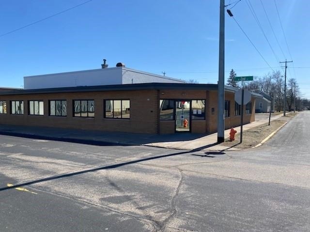 214 W 2nd St, Marshfield, WI for lease - Building Photo - Image 1 of 22