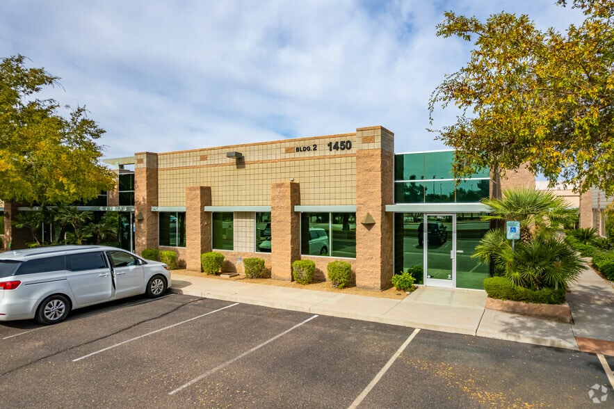 1450 W Guadalupe Rd, Gilbert, AZ 85233