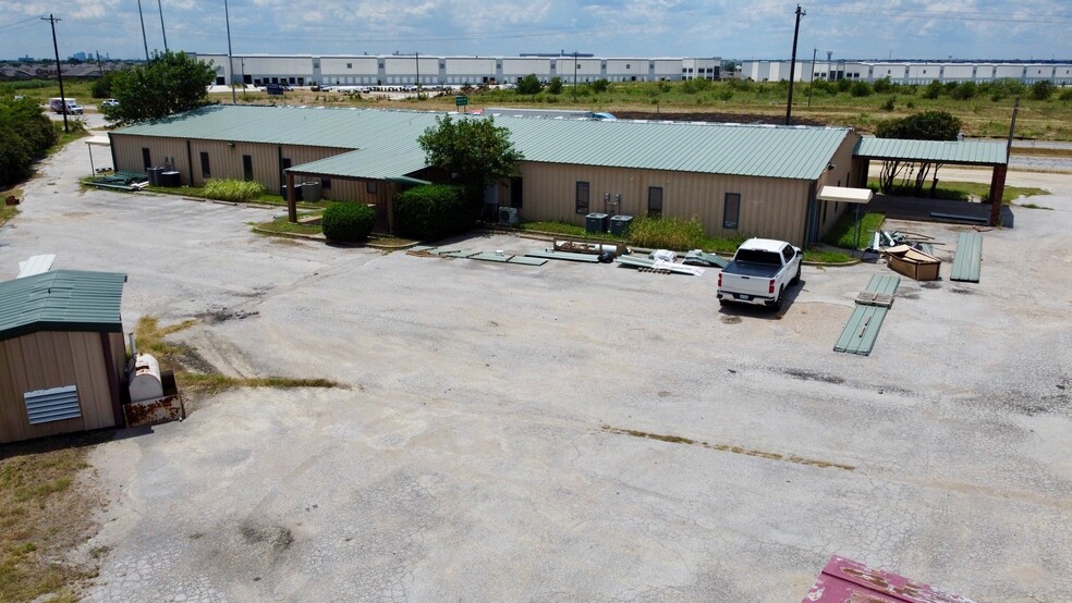 9204-9300 US Highway 287, Fort Worth, TX for lease - Building Photo - Image 3 of 6