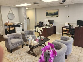 2-8 Library Pl, Bethel, CT for lease Interior Photo- Image 2 of 3