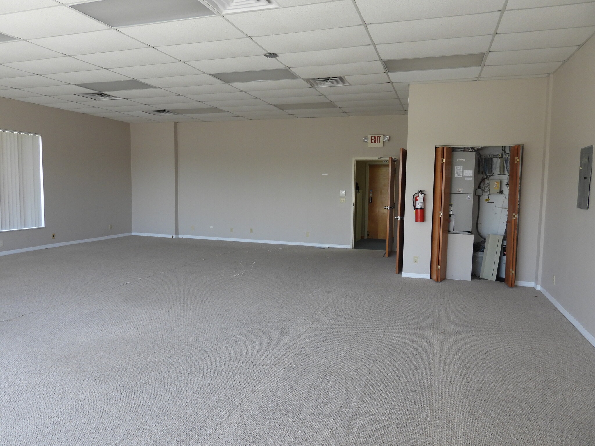 503 N Orlando Ave, Cocoa Beach, FL for lease Interior Photo- Image 1 of 5