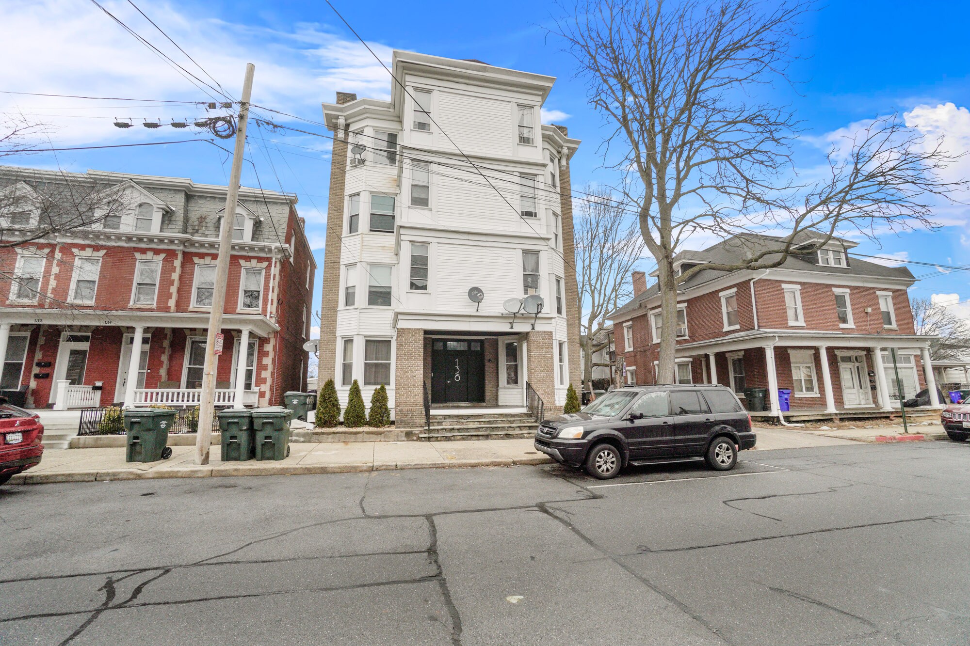 136 Broadway, Hagerstown, MD for sale Primary Photo- Image 1 of 1