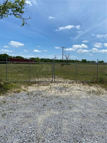 263 Boys Village Rd, Iowa, LA for sale - Primary Photo - Image 1 of 1