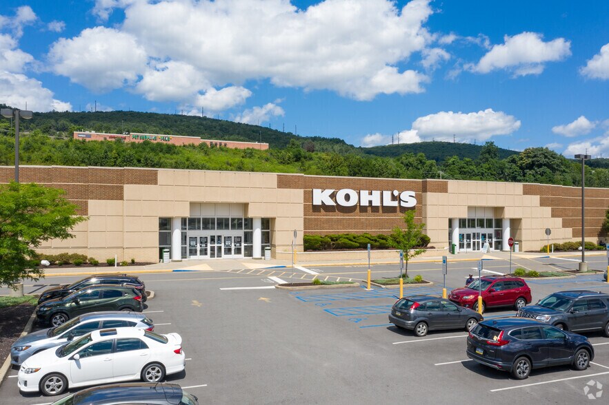 3907 Commerce Blvd, Dickson City, PA for sale - Primary Photo - Image 1 of 1