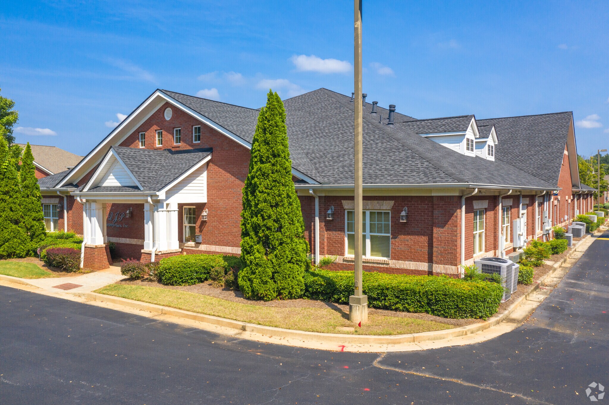 1569 Janmar Rd, Snellville, GA for sale Primary Photo- Image 1 of 1