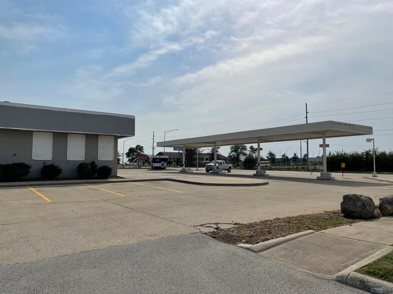 301 S Murray Rd, Rantoul, IL for sale - Building Photo - Image 3 of 6