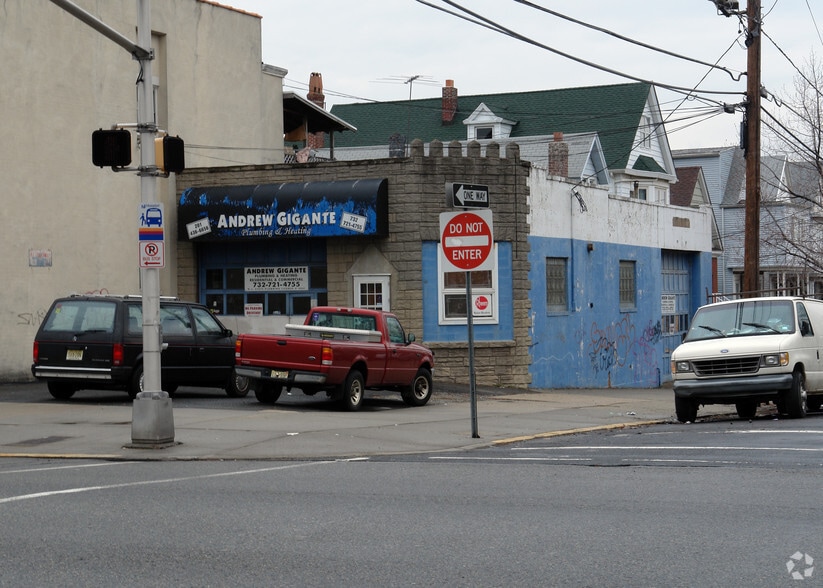 753 Jf Kennedy Blvd, Bayonne, NJ for sale - Primary Photo - Image 1 of 10