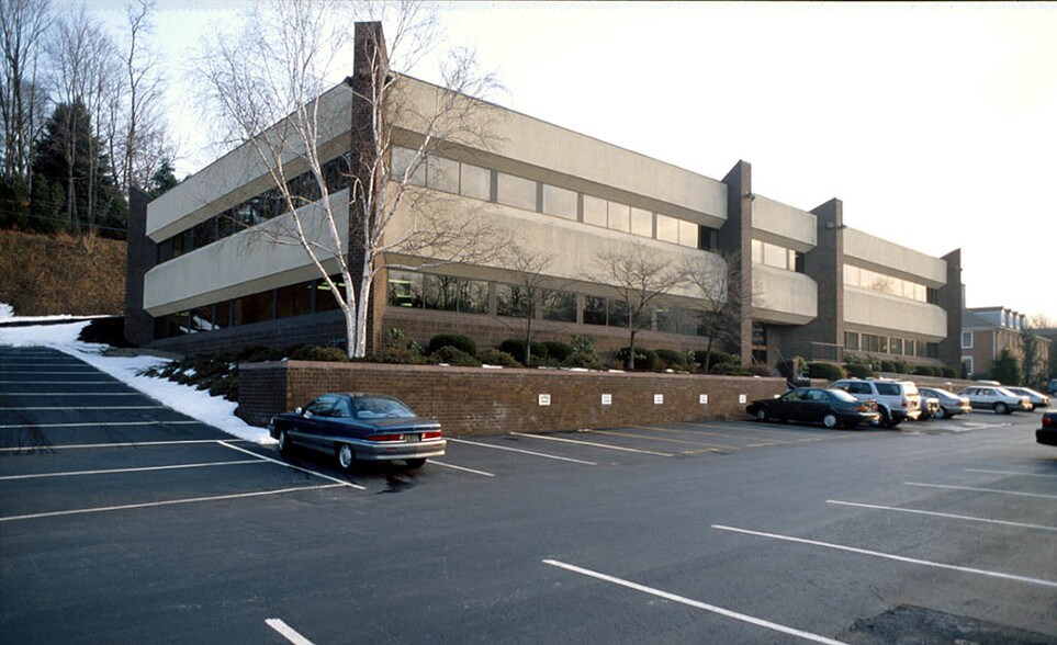 1011 Mumma Rd, Wormleysburg, PA for sale - Other - Image 1 of 4