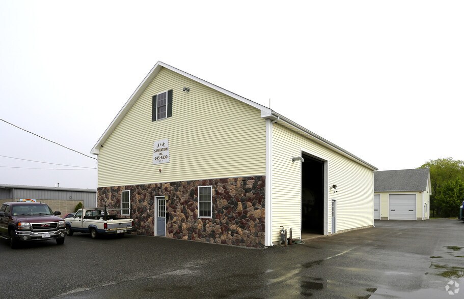 3 New Industrial Rd, Warren, RI for lease - Building Photo - Image 2 of 5