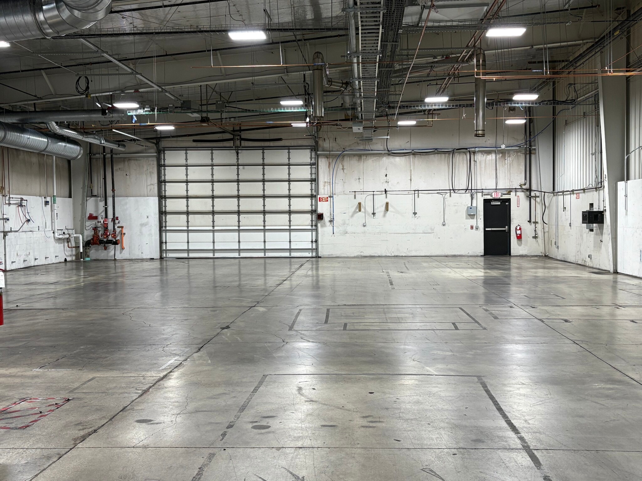 42 Eighty Four Dr, Eighty Four, PA for lease Interior Photo- Image 1 of 7