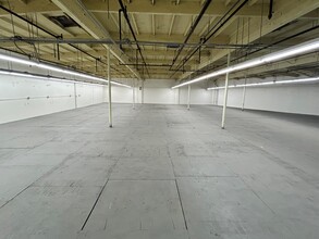 130-136 E 32nd St, Los Angeles, CA for lease Interior Photo- Image 2 of 5