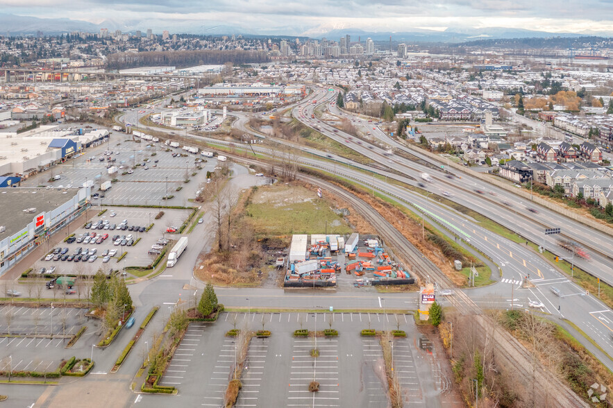 1084 Tanaka Ct, New Westminster, BC for sale - Primary Photo - Image 1 of 3