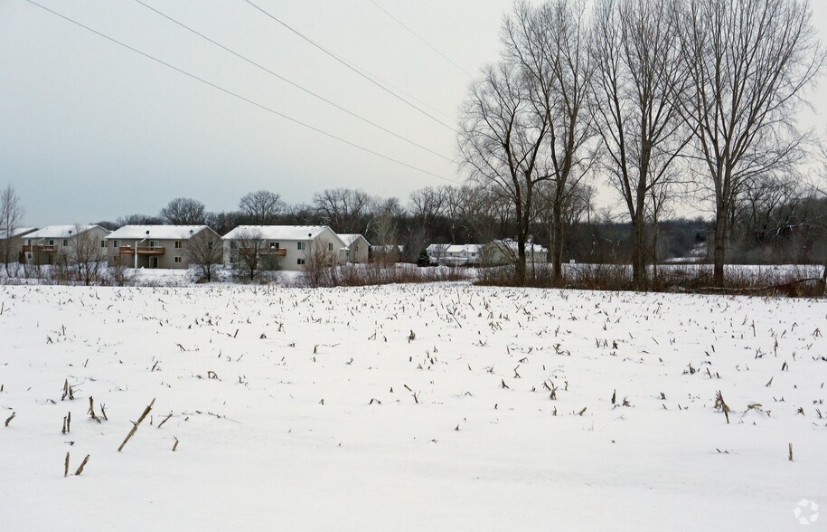 Arbor Dr, Chaska, MN for sale - Primary Photo - Image 1 of 1
