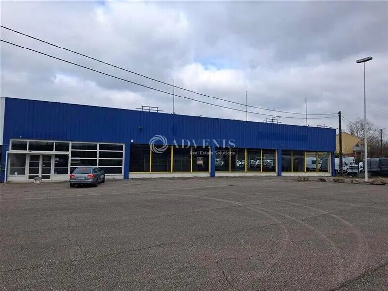 Retail in Bois-de-Haye for lease - Building Photo - Image 2 of 8