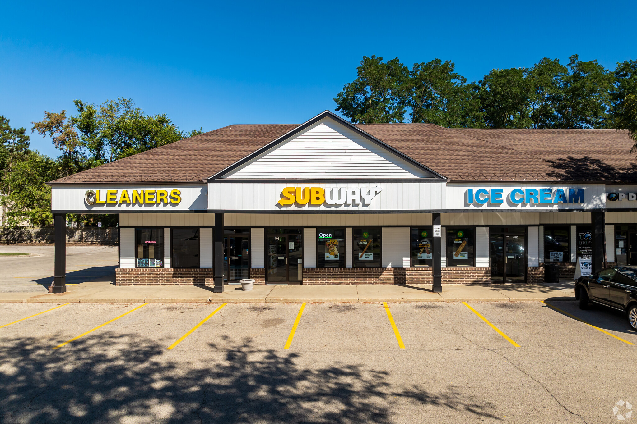 40-60 W Terra Cotta Ave, Crystal Lake, IL for lease Building Photo- Image 1 of 5