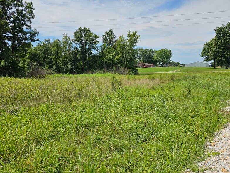 210 Hawkins Ridge Ct., Troy, MO for sale - Building Photo - Image 3 of 5