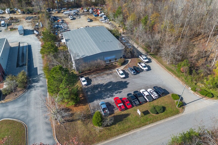 710 Long Meadow Dr, Salisbury, NC for sale - Building Photo - Image 3 of 3