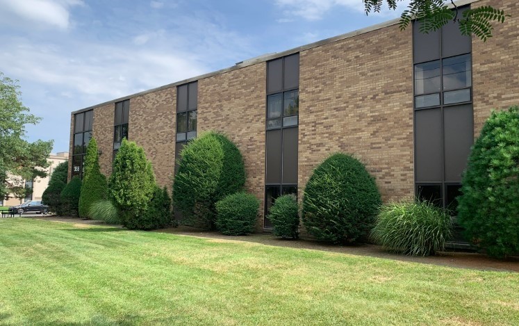 355 Michele Pl, Carlstadt, NJ for lease - Building Photo - Image 2 of 6