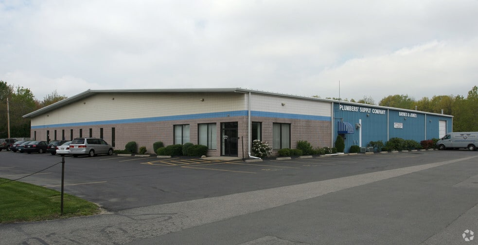 41 Commercial Way, East Providence, RI 02914