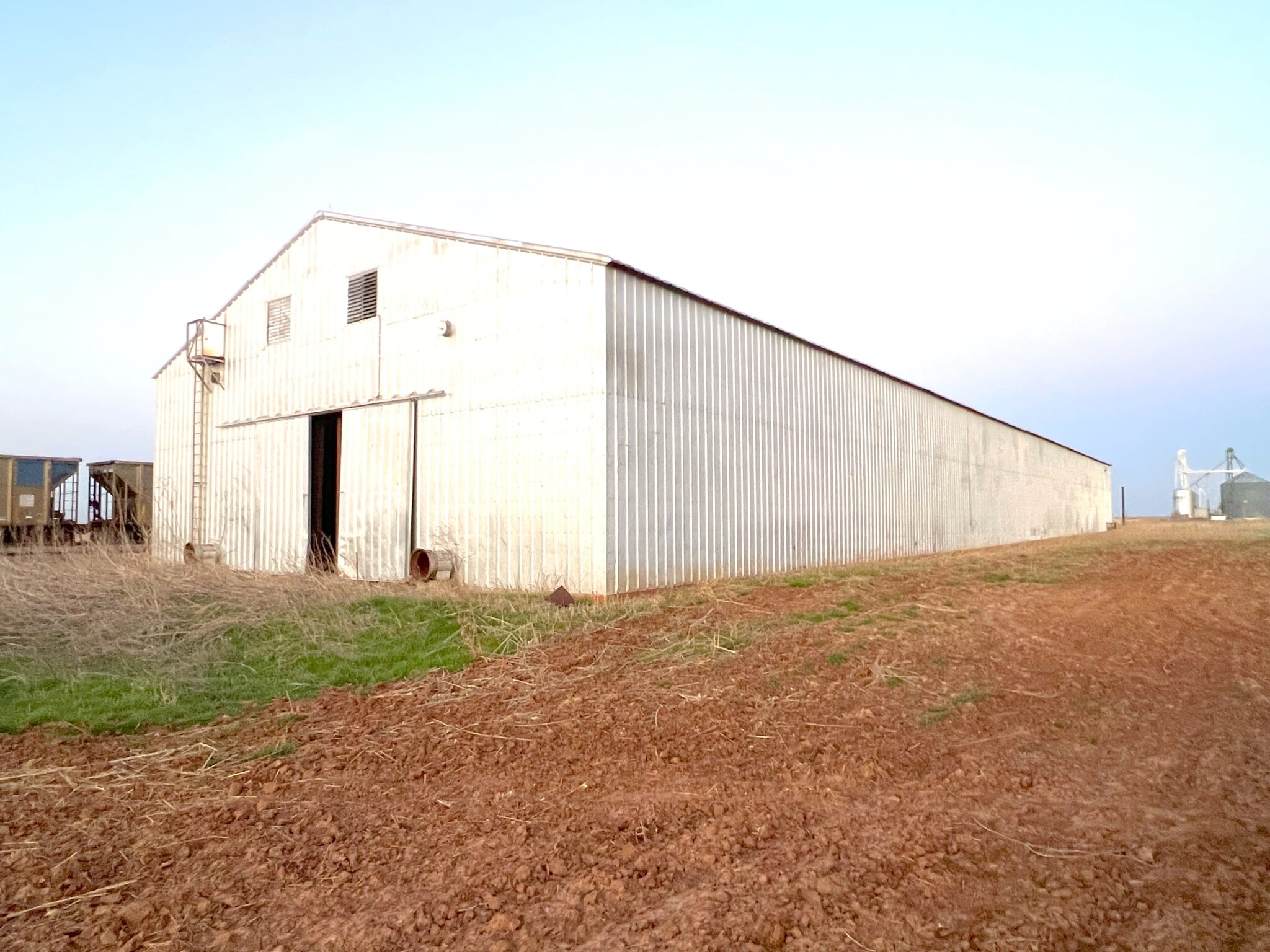 1st St & Wilburn Ave St, Hollister, OK for sale Primary Photo- Image 1 of 19