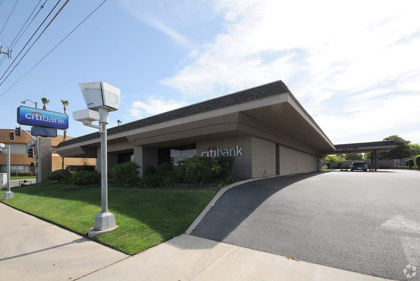 2525 Oswell St, Bakersfield, CA 93306