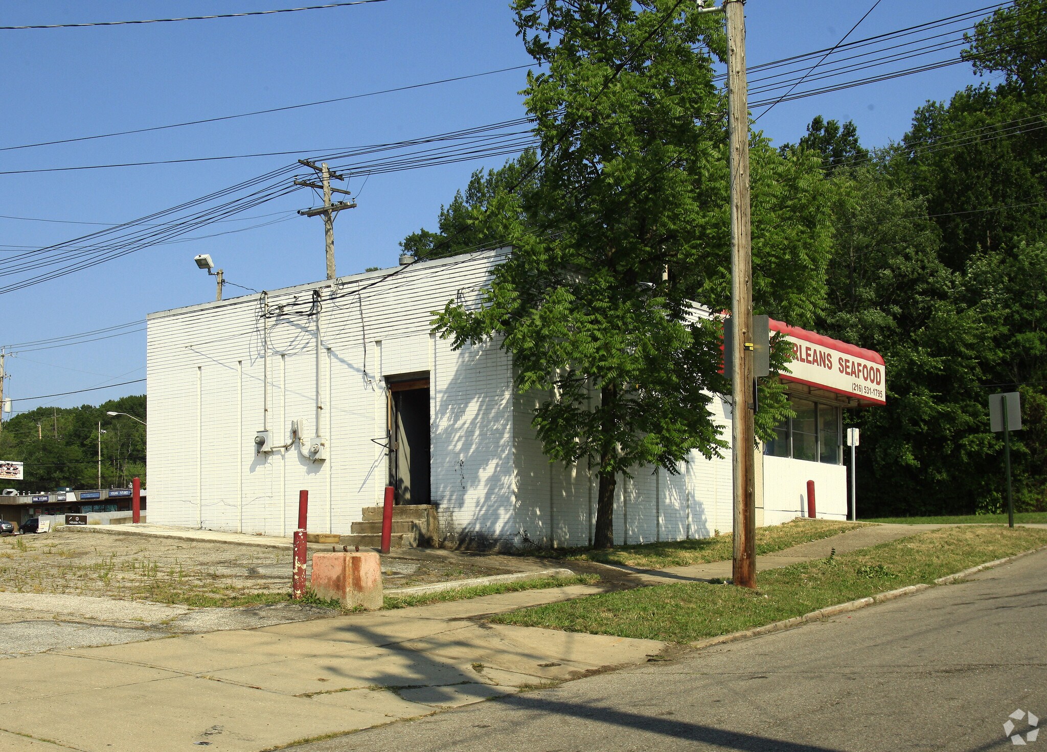 18201 Euclid Ave, Cleveland, OH 44112 Retail for Lease