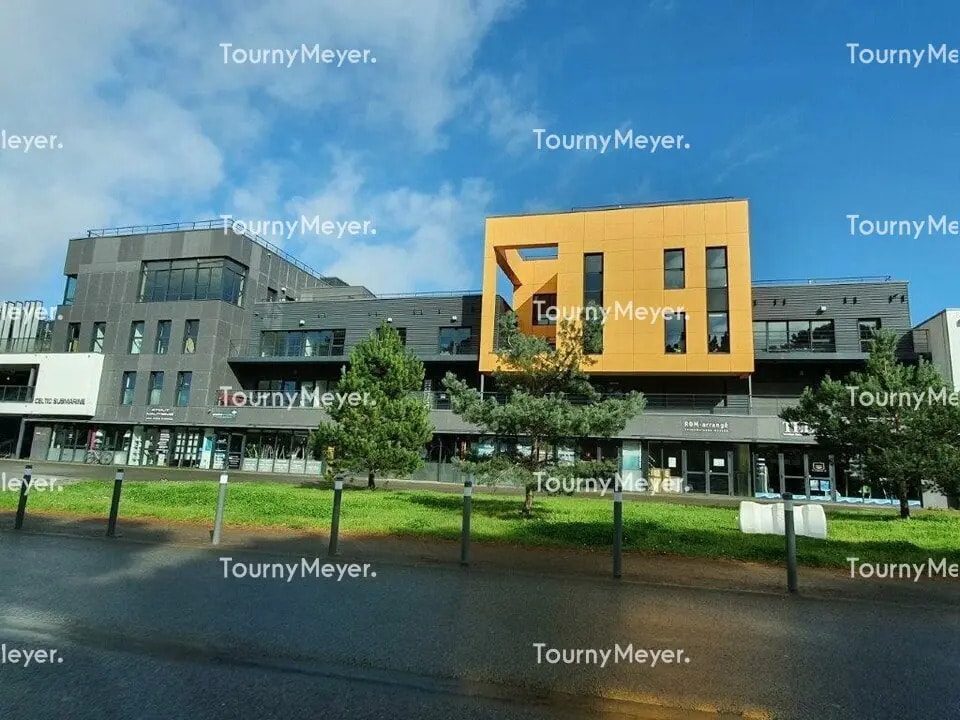 Office in Lorient for lease Building Photo- Image 1 of 7