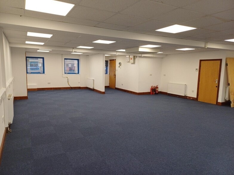 Lathkill St, Market Harborough for sale - Interior Photo - Image 3 of 8