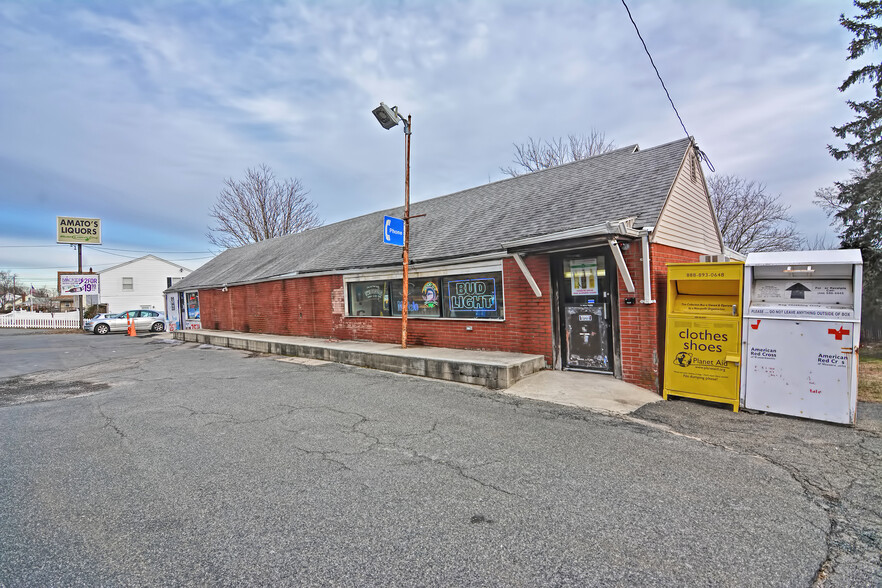 206 Lincoln Ave, Saugus, MA for sale - Building Photo - Image 1 of 1