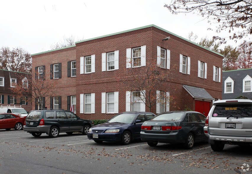 1479 Chain Bridge Rd, McLean, VA for sale - Primary Photo - Image 1 of 1