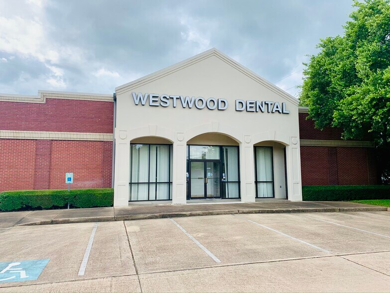 2310 Settlers Way Blvd, Sugar Land, TX for lease - Building Photo - Image 1 of 9